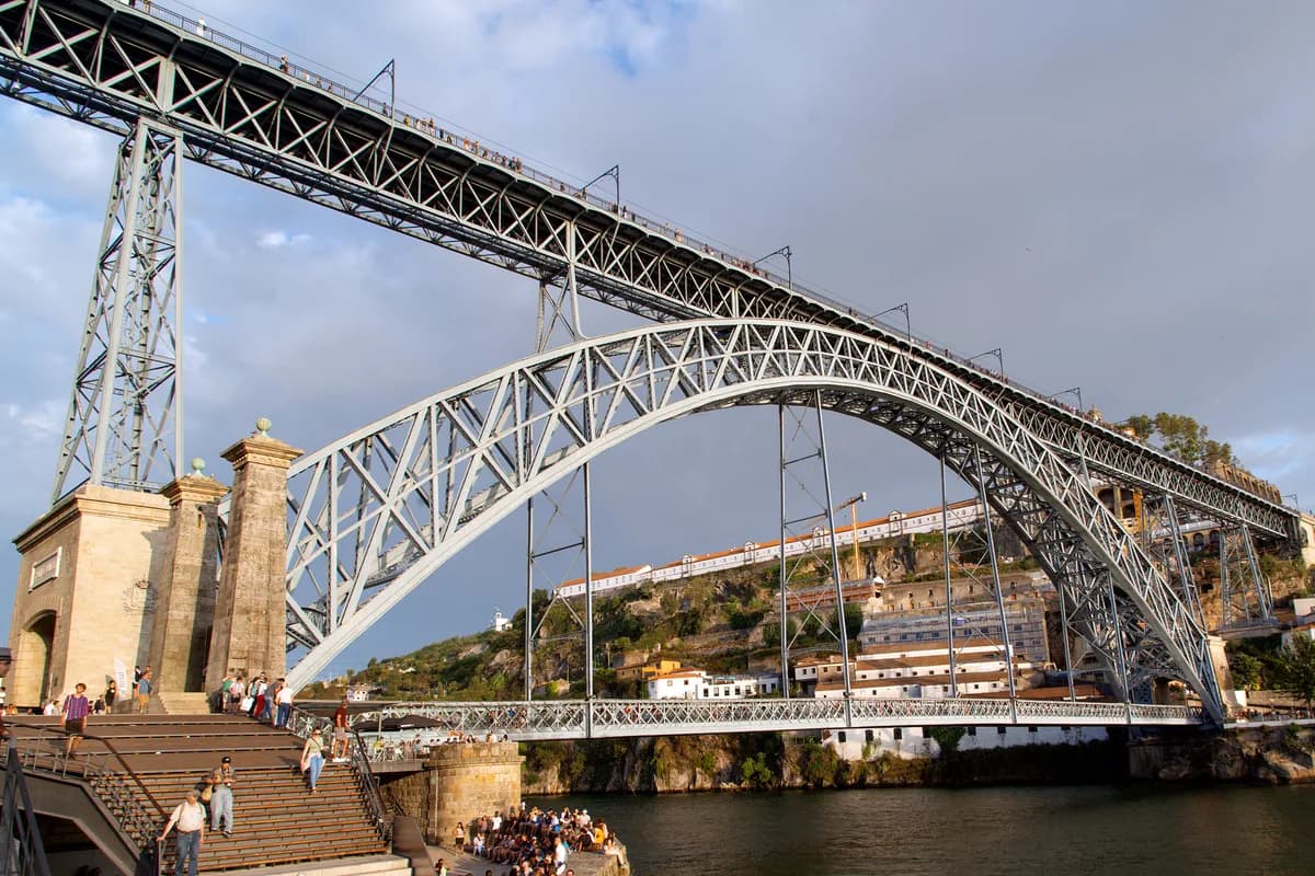 Luís I Bridge over the Douro, Porto, Portugal. Photograph by Peter K Burian.